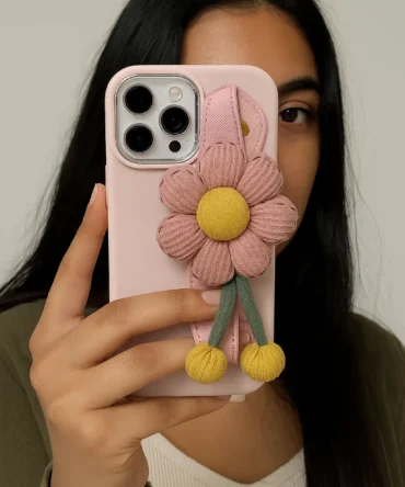 CoverVilla Daisy Strap iPhone Case Soft Silicone with 3D Flower - Baby Pink, iPhone 16